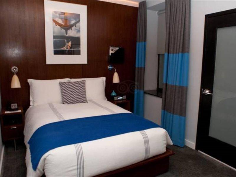 6 Columbus Central Park Hotel Нью-Йорк Экстерьер фото